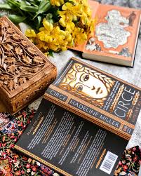 Circe Madeline Miller Tea And Books Book Photography Fantasy Books To Read