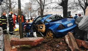 Madalin mosoiu 40722304862 mira management booking florianrus. Accident Pe Bulevardul Theodor Pallady Din Bucuresti Soferul Unui Mercedes Resuscitat Pe Sosea