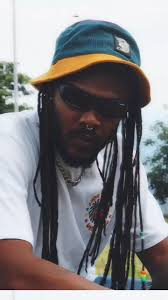 A veces hey canciones que tienen mucha emoción y peso cada vez que la  escuchas.... Compartir Esta es una de esas piezas músicales #Tuku ¡Dale  play en todas las plataformas! 🔥🎶🫶🏾🫶🏾. , #jhonblack #tuku ...