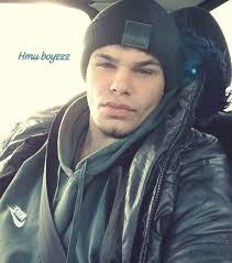 Seeking Long-Term Relationship in Michigan Gay Men Community