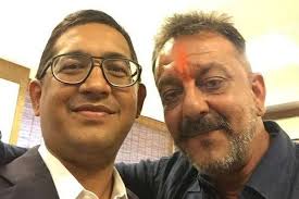 Sanjay Dutt S First Selfie After Release From The Yerwada Jail Times Of India Jail Release