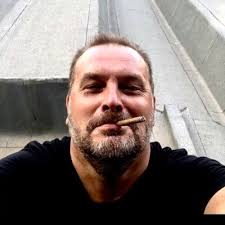 Steven Hofman (@XRayXY)