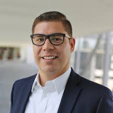 Earning a LinkedIn Top Voice badge for Sales Management is an honor! I've  been developing sales teams for over 20 years... It's an even more  tremendous honor to be blessed with the