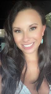 Laura Staggs's Instagram, Twitter & Facebook