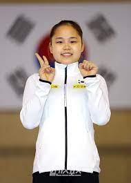 2 5 모델 김빛나라 인스타. ì—¬ì„œì • ì¸ìŠ¤íƒ€ ëž­í‚¹