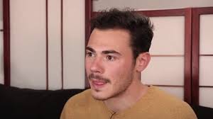 Vincent (Koh-Lanta) évoque son coming-out forcé par son frère : "Le pire  moment de ma vie"