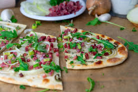High Protein Flammkuchen Fitness Flammkuchen In 2020 Kalorienarmes Essen Kalorienarme Vegetarische Rezepte Rezepte