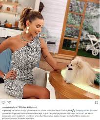 ozge ulusoy dan dikkat ceken paylasim mankenler unluler instagram