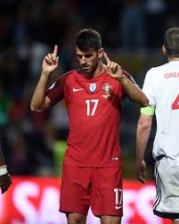 Έχει 70 συμμετοχές, συνδυαστικά, σε όλες. Nelson Oliveira Facebook