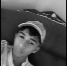 What's Your Relationship Status? * Single * In a Relationship * It's  Complicated * Confused * Waiting * Broken Hearted * In Love * Married *  Divorce * Mutual Understanding * Forever Alone Note:-honest answer deu hai.  😚😆