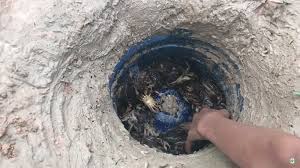 Shape the parlor by standing on the left and right edges and pulling the middle up and forming it into a curve, or hump. Video Dugout Crab Trap Recoil Offgrid