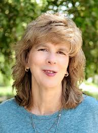 Michelle Tennison's Instagram, Twitter & Facebook