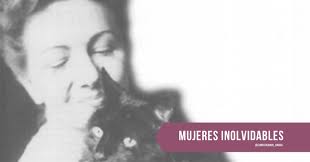 La periodista Delia Vergara recibió el premio Lenka Franulic por su  destacada trayectoria profesional