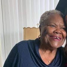 Alice Spears's Instagram, Twitter & Facebook