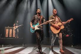 Drake White & The Big Fire