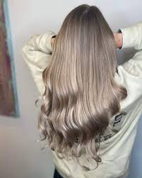 Here, duff show off the perfect lowlights. 28 Blonde Hair With Lowlights You Have To See In 2021