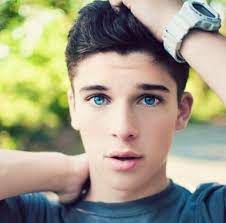 Eye and hair color is not a factor. His Crush Boyxboy Black Hair Blue Eyes Brown Hair Blue Eyes Girl With Brown Hair