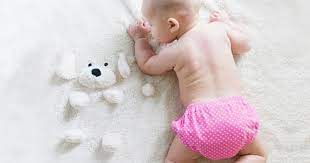 Bintik merah bukan dikarenakan oleh asi, melainkan karena adanya alergi yang diidap orang tuanya. 5 Jenis Ruam Yang Sering Terjadi Pada Bayi Dan Anak Popmama Com