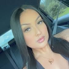 Justin Hatfield's Instagram, Twitter & Facebook