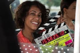 Samantha schmütz cannet é uma atriz, cantora e comediante brasileira. Resenhando Com Samantha Schmutz Protagoniza Comedia Baseada Em Peca Teatral