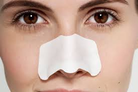 Do Pore Strips Really Work Here S What Dermatologists Say Allure