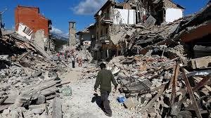 Schäden an gebäuden seien nach angaben der zentralanstalt für meteorologie und geodynamik (zamg) bei dieser stärke nicht zu erwarten, hieß es in einer aussendung. Schweres Erdbeben In Italien Es Gleicht Einer Bombardierung Br24 Br De