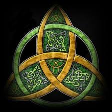 L Antro Celtico Simbolismo Celtico The spiritual meaning of the triquetra is connected to the vesica piscis, a symbol of divine creation. l antro celtico simbolismo celtico