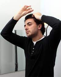 This suggests that minoxidil absorption from the vehicle into skin occurs rapidly relative to diffusion through skin. Q A How Do I Apply Minoxidil