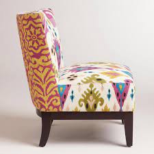 The chair's loud print is ideal for bringing. ÙØ­ØªØ±Ù Ø¶ÙØ¡ Ø¹Ø²Ù Printed Chair Outofstepwineco Com