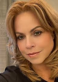 Marcy Frazier's Instagram, Twitter & Facebook