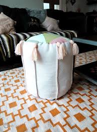 How To Make A Pouf With Upcycled Materials Ohoh Deco Diy Pouf Colorful Diy Diy Home Accessories