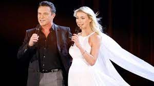 Den eltern zuliebe die hochzeit verschoben. Stefan Mross Und Seine Carina Live Hochzeit In Der Show Von Florian Silbereisen Stern De