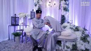 Fenomena seperti inilah yang membuat semakin lama, makna cadar (bagi sebagian orang) bukan bukankah niqab yang biasanya dikenakan oleh muslimah bercadar warna, atau muslimah bercadar lainnya itu seharusnya menyembunyikan. Saya Cinta Allah Swt Muhammad Saw Akad Nikah Gadis Bercadar Bikin Baper Pengen Nangis Muslim Wedding Sholawat Cinta Facebook