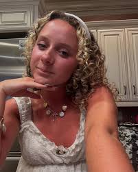 Krystal Money-Robinson added a...