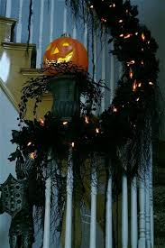 Pin By Monica Patrick On Greenvale Spooky Halloween Decorations Easy Halloween Decorations Elegant Halloween