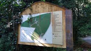Lokasinya berada pada ketinggian sekitar 1.135 mdpl di lereng gunung kawi. Mohd Faiz Bin Abdul Manan Taman Botanikal Melaka