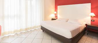 Located in municipio 5, this hotel is 2.8 mi (4.6 km) from planetarium of bari and within 6 mi (10 km) of lido san francesco and stadio della vittoria. Book A Few Hours In Best Western La Baia Palace Hotel In Bari Byhours