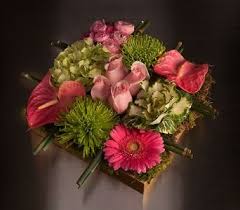 Maybe you would like to learn more about one of these? Okasan In La Jolla Ca Adelaide S Florists And Decorators Bloemstukken Bloem Krans Kerst Bloemstukken