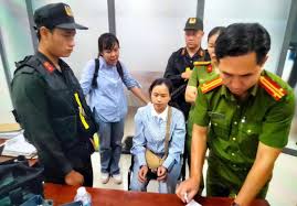 Bắt khẩn cấp Phan Thị Mai Hương và Nguyễn Thị Thu Hồng