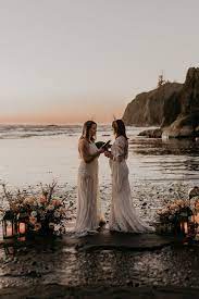 This Romantic Ruby Beach Vow Renewal Is Everything Your Eyes And Heart Need To See Today Junebug Weddings Lesbian Beach Wedding Vow Renewal Beach Cincinnati Wedding Photographers