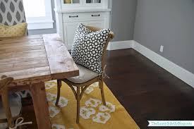 Klear vu tufted embrace gripper® chair pad in black. Venta Dining Table Pillows En Stock