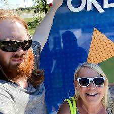 What are good places for sunrise photo shoots?