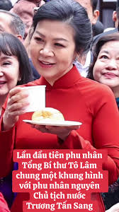 Bà Ngô Phương Ly và Bà Mai Thị Hạnh tại Loeen hoan