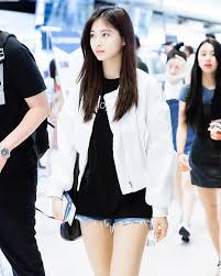 Twice chaeyoung airport fashion official korean fashion. From Gucci To Prada Check Out The Princess Like Ootd Of Twice S Tzuyu Channel K