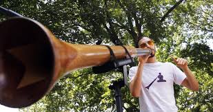 Playing the didgeridoo, 5 album box set. How To Play Didgeridoo For Absolute Beginners Didge Project