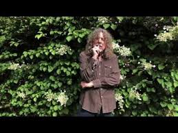 Rp speaks to matt everitt about the beautiful song to the siren and how he approaches performing a vocal for such a famous song.﻿ Robert Plant S Favorite John Prine Song Songwriter S Hall Of Fame Youtube John Prine Robert Plant Robert Plants