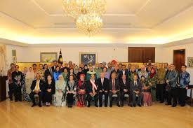 Datuk seri syed hamid bin syed jaabar albar adalah politikus dan menteri luar negeri malaysia saat ini. The Conferment Ceremony Of The Grand Cordon Of The Order Of The Rising Sun On Tan Sri Syed Hamid Syed Jaafar Albar Former Minister Of Foreign Affairs Embassy Of Japan In
