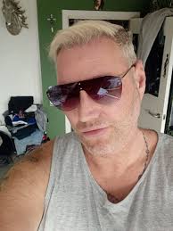 HEEEY YOOU GUUUYS, friendly reminder: The eleventh year of litmus is going  down at the pink palace next month! Get those r s v p's in a s a p! Also I