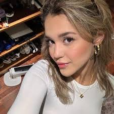 Maggie Sosa's Instagram, Twitter & Facebook