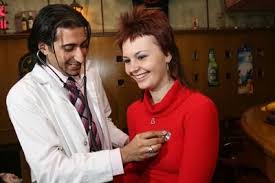 V praze založil kliniku dermatologie a estetické medicíny, kterou vede a daří se mu i v osobním životě. Vzpominate Na Aliho Amiriho Ze Superstar Vime Co Dnes Dela Ahaonline Cz